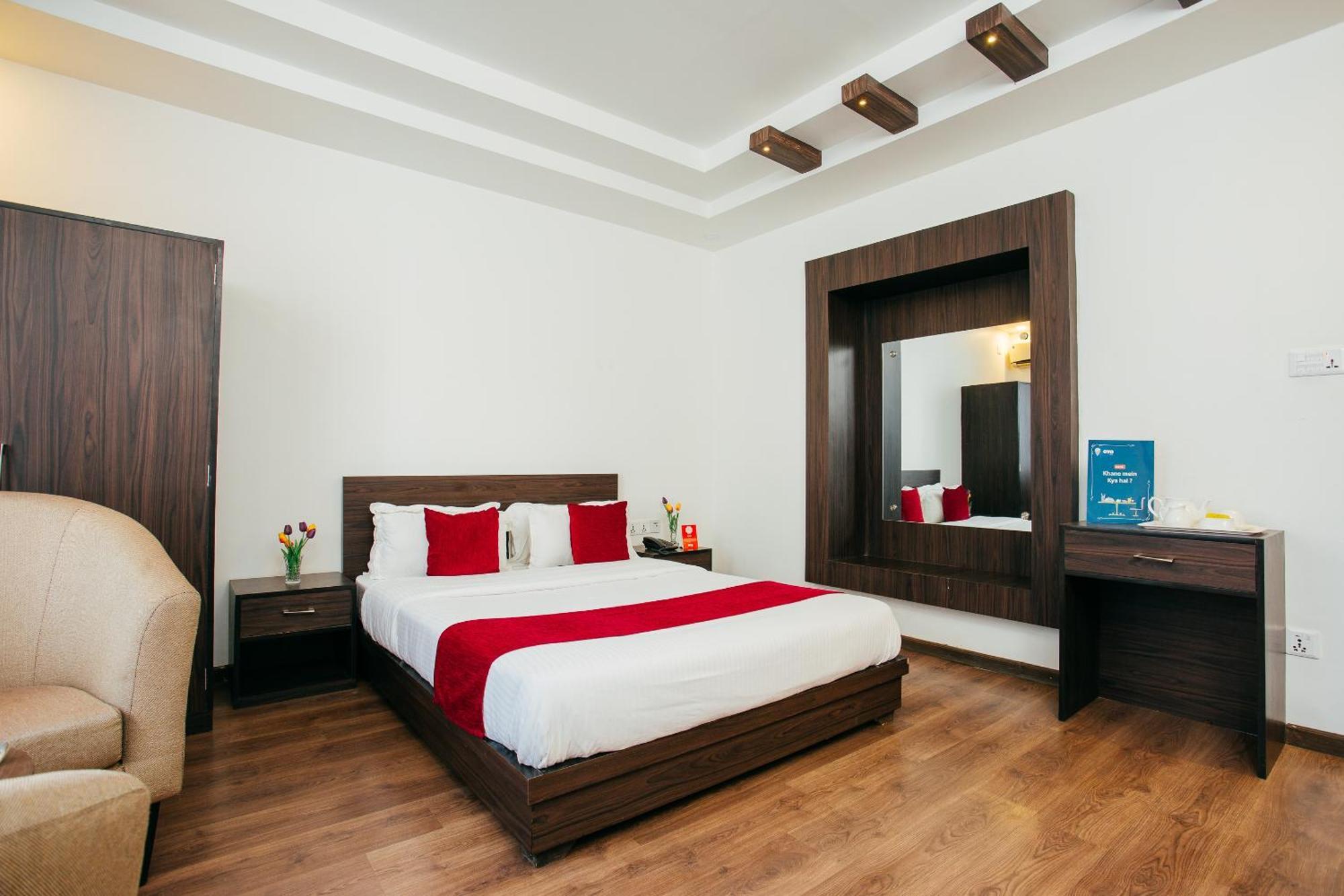 Oyo 11474 Gangaur Regency Boutique Hotel Kathmandu Exterior foto